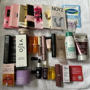 NWT Makeup Sample Bundle
